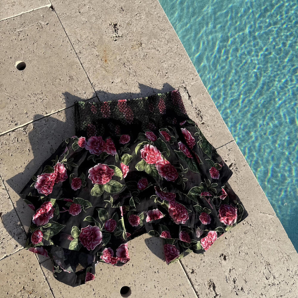 alice + olivia Black Floral Ruffle Skirt Size 2
